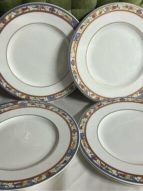 NWOT Madeline Filet Rouge by Villeroy & Boch Set of 6 Dinner Plates